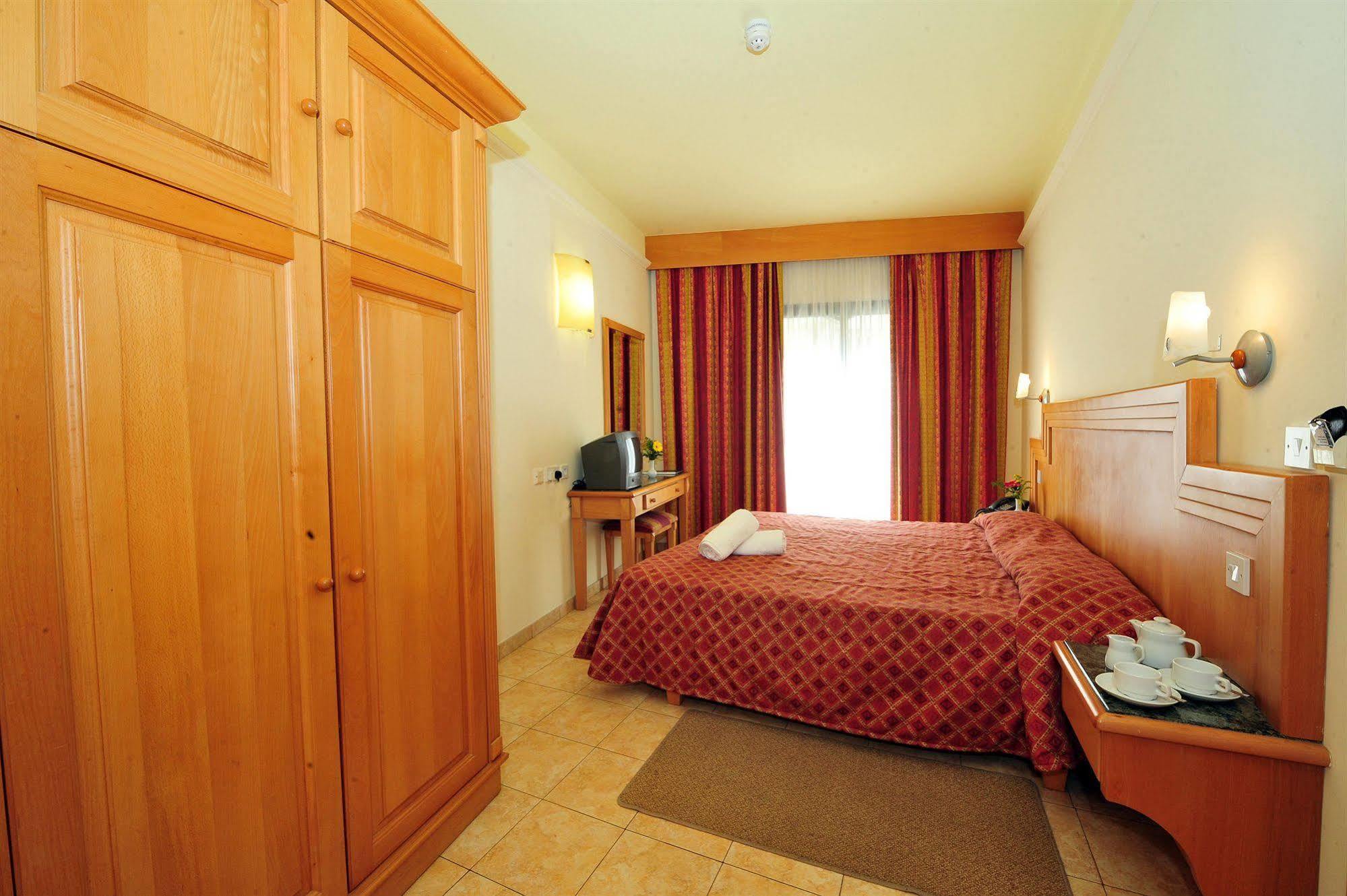 Hotel San Andrea Xlendi Ngoại thất bức ảnh